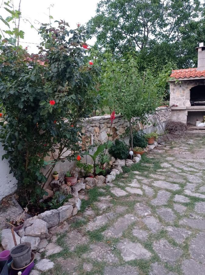 Apartment Silvija Vinišće Exterior foto